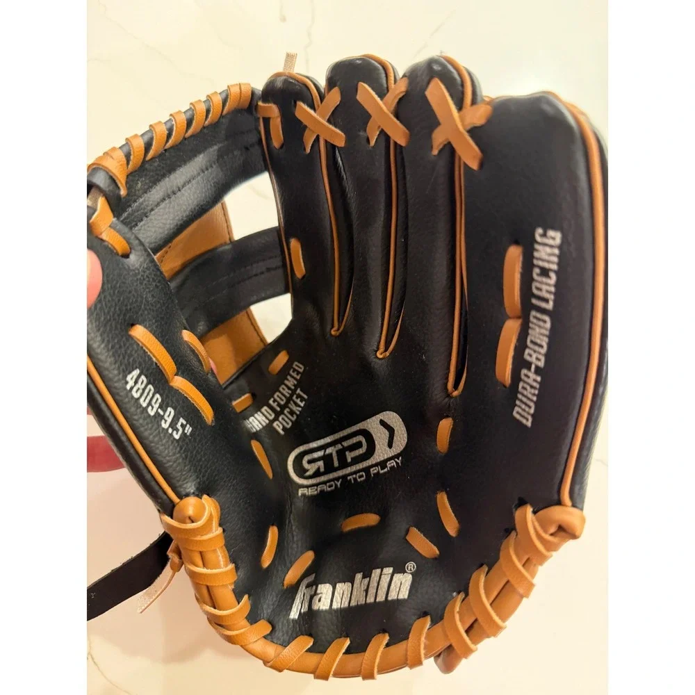 Franklin Sports Youth Baseball Glove Black Tan‎ 9.5 Inch STP Ready to Play
